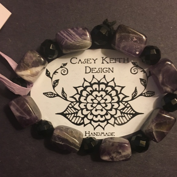 Banded Amethyst & Onyx Bracelet - Picture 8 of 8